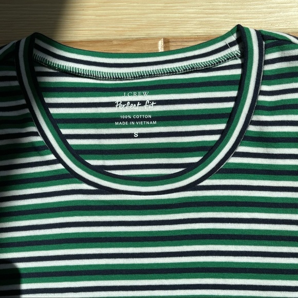 J  CREW, NEW, WOMEN'S TEE-SHIRT - Picture 2 of 3